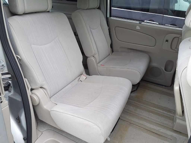 NISSAN SERENA 2012