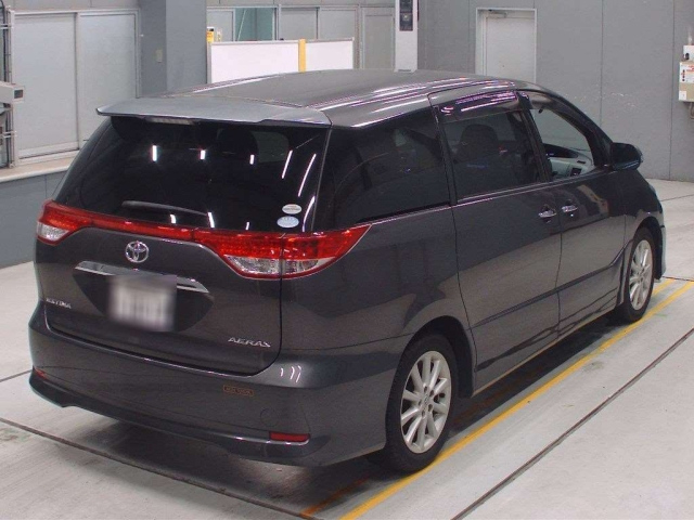 TOYOTA ESTIMA 2012