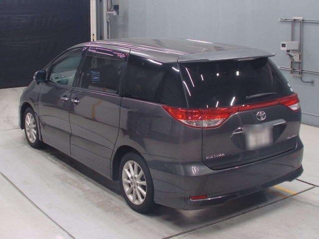 TOYOTA ESTIMA 2012
