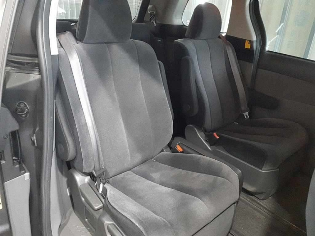TOYOTA ESTIMA 2012