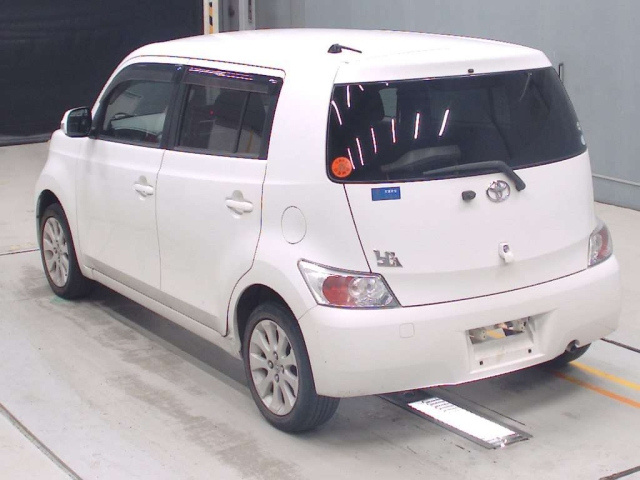 TOYOTA BB 2008