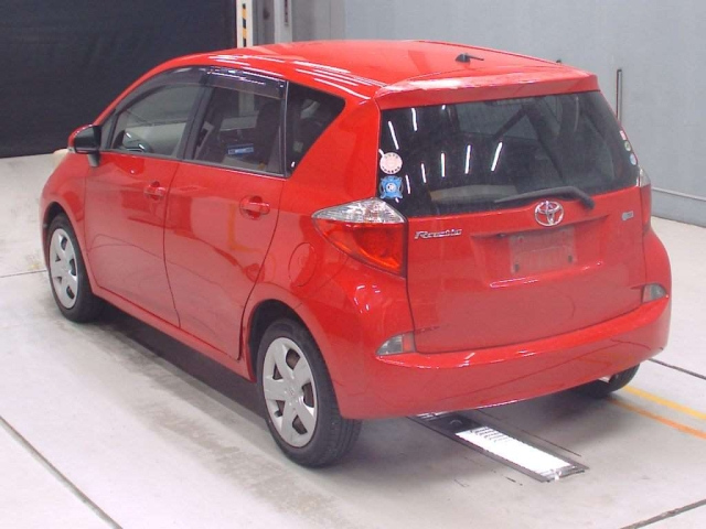 TOYOTA RACTIS 2012