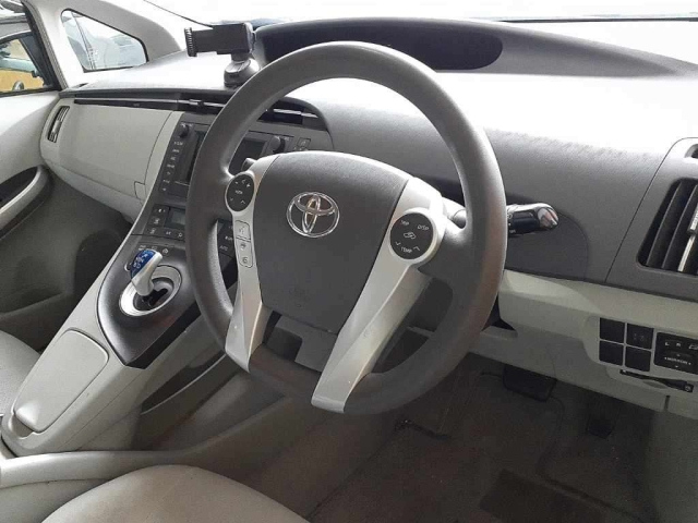 TOYOTA PRIUS 2009