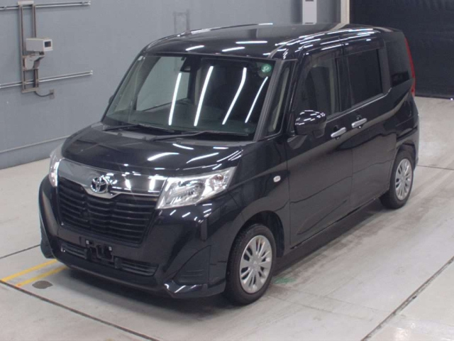 TOYOTA ROOMY 2017