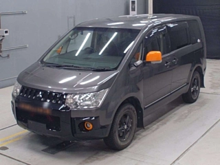 MITSUBISHI DELICA D5 2012