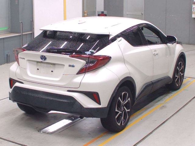TOYOTA C-HR 2018