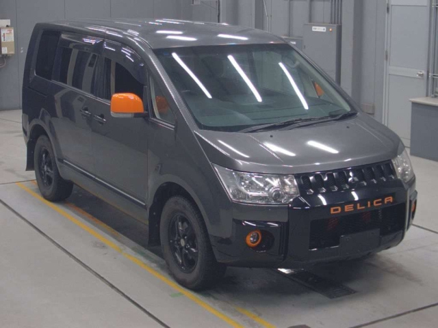 MITSUBISHI DELICA D5 2012