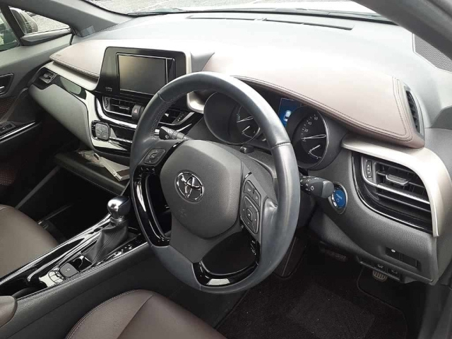 TOYOTA C-HR 2018