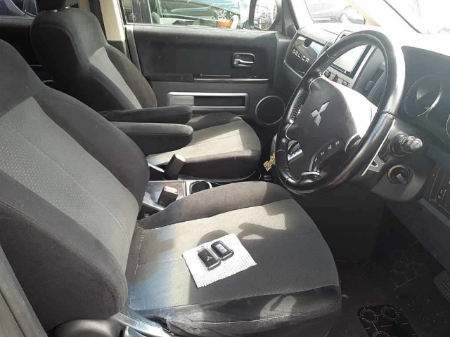 MITSUBISHI DELICA D5 2012