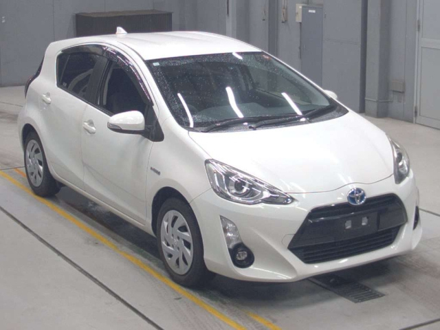 TOYOTA AQUA 2014