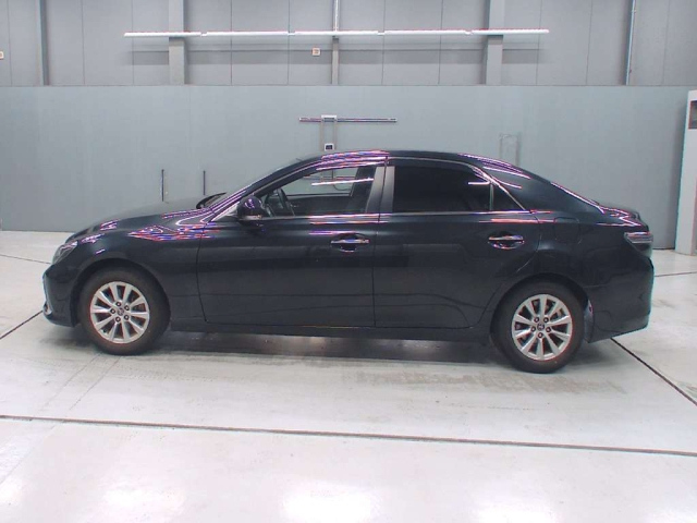 TOYOTA MARK X 2019