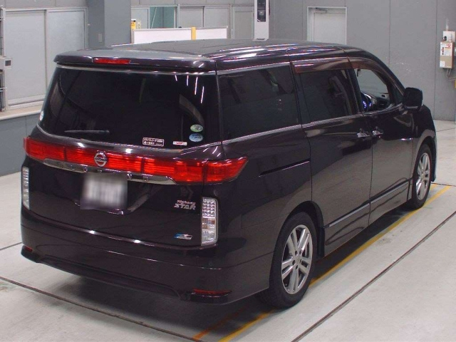 NISSAN ELGRAND 2011