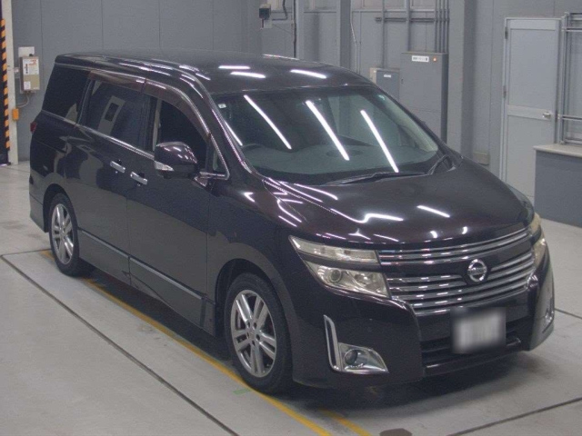 NISSAN ELGRAND 2011