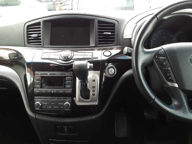 NISSAN ELGRAND 2011