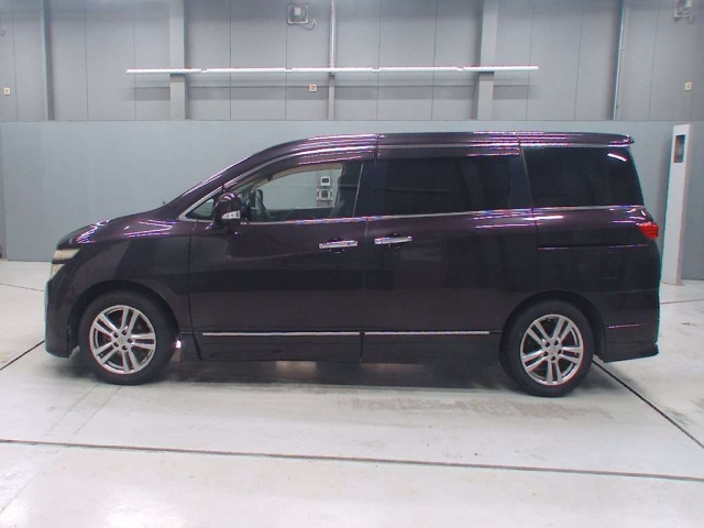 NISSAN ELGRAND 2011