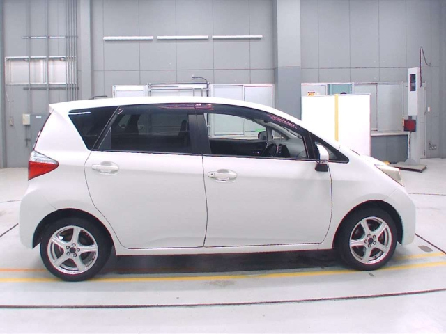 TOYOTA RACTIS 2012