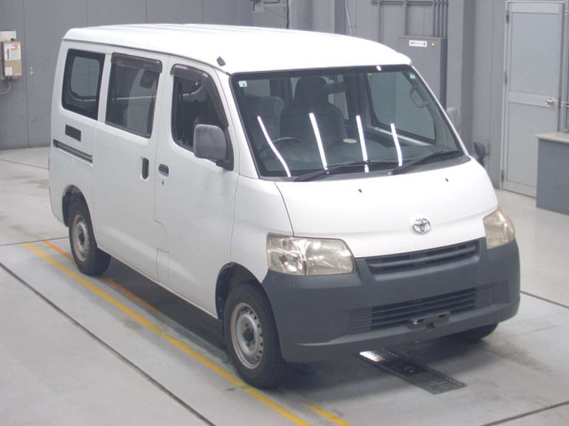 TOYOTA LITE ACE VAN 2011