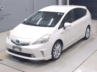 TOYOTA PRIUS ALPHA 2012