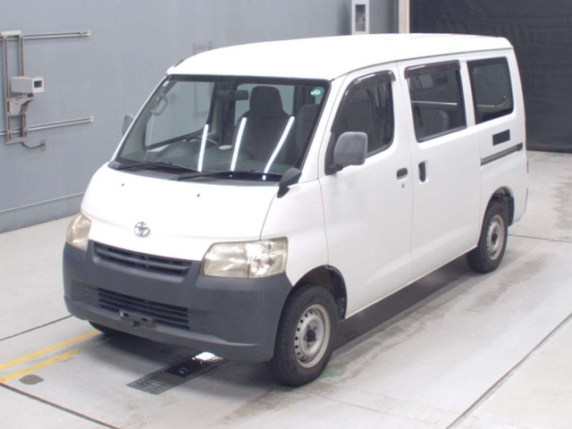 TOYOTA LITE ACE VAN 2011
