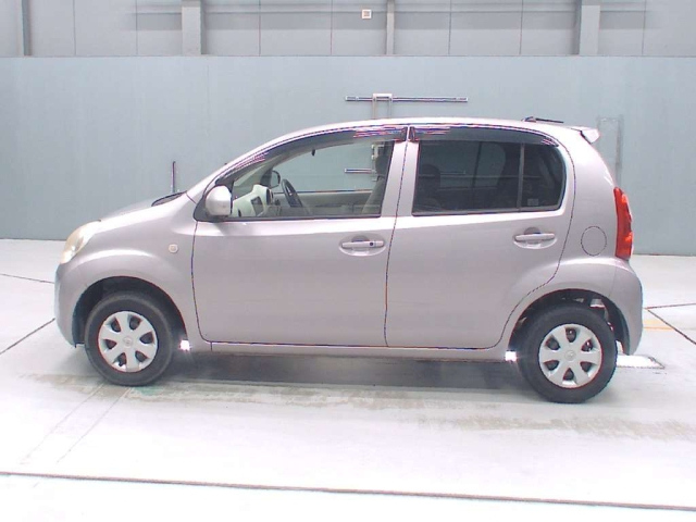 TOYOTA PASSO 2011