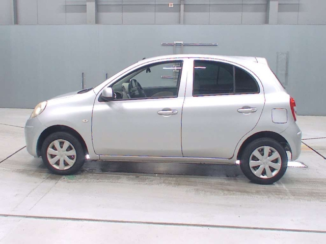 NISSAN MARCH 2011