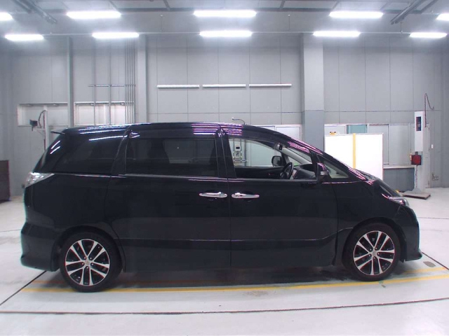 TOYOTA ESTIMA 2012