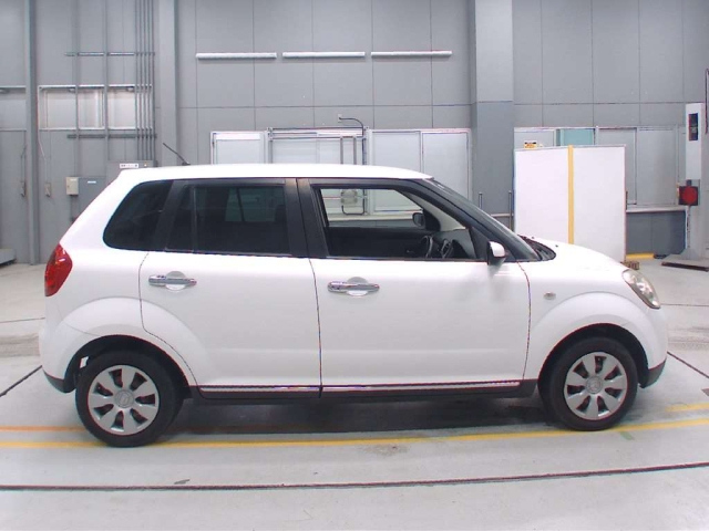 MAZDA VERISA 2013