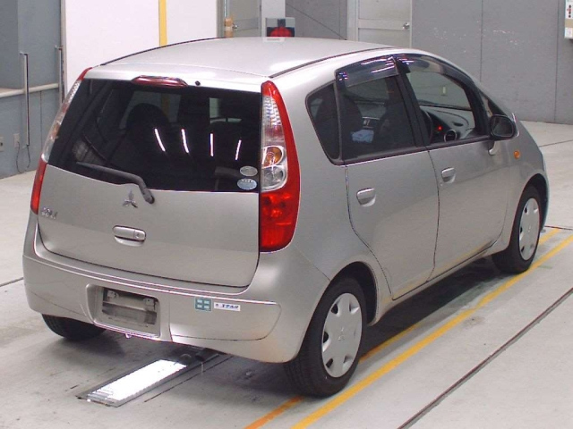 MITSUBISHI COLT 2008