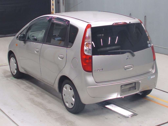 MITSUBISHI COLT 2008