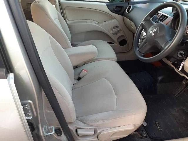 MITSUBISHI COLT 2008