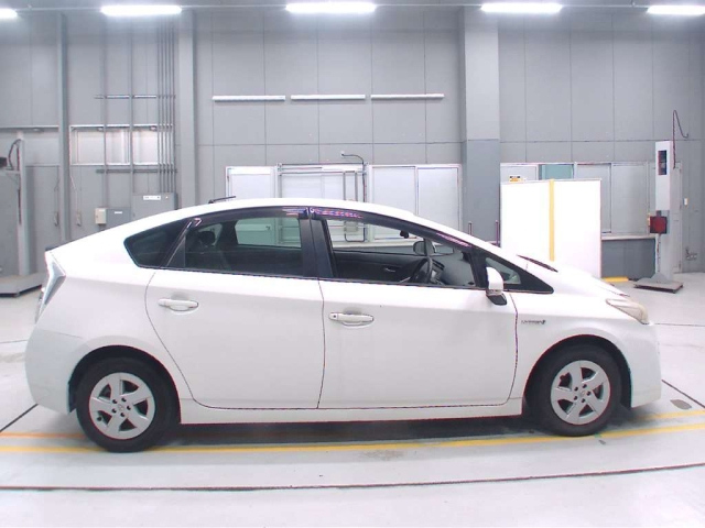 TOYOTA PRIUS 2010