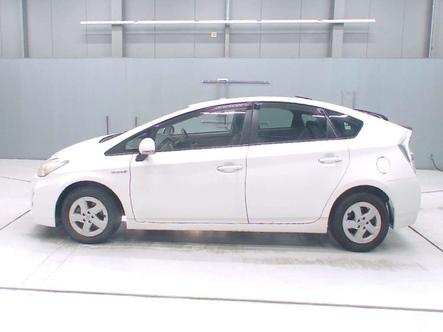 TOYOTA PRIUS 2010