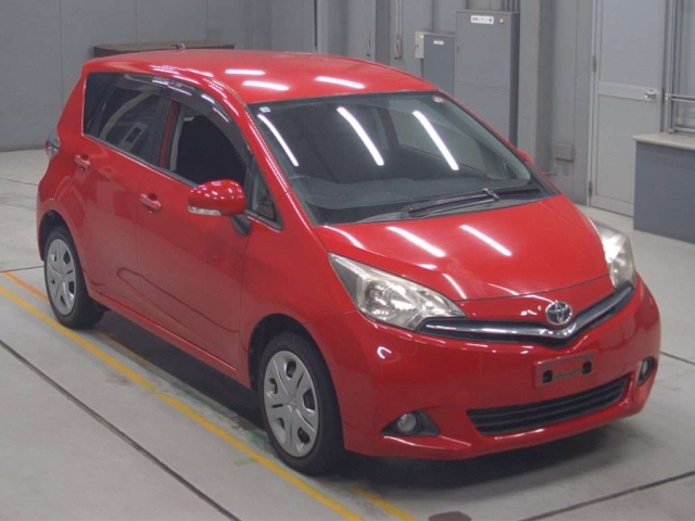 TOYOTA RACTIS 2012