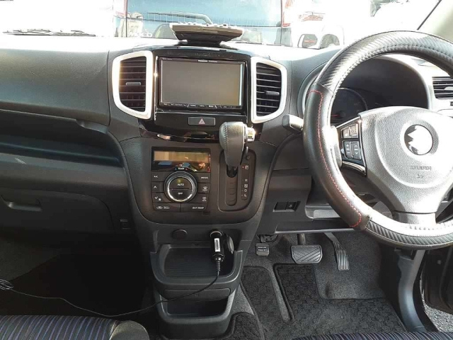 SUZUKI SOLIO 2012