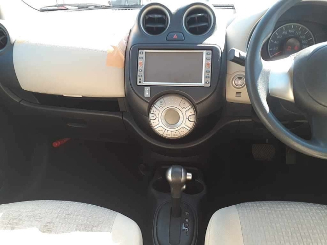 NISSAN MARCH 2011