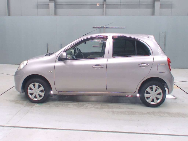 NISSAN MARCH 2011