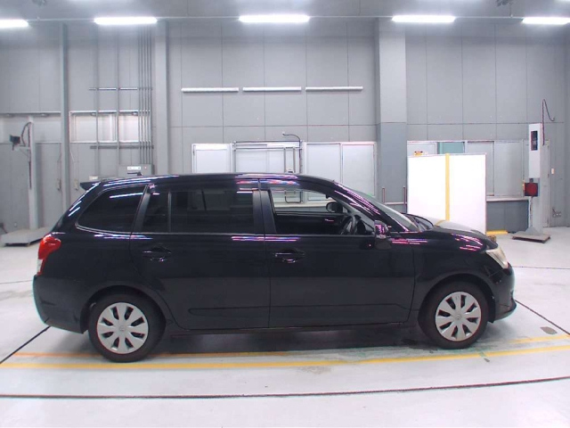 TOYOTA COROLLA FIELDER 2013