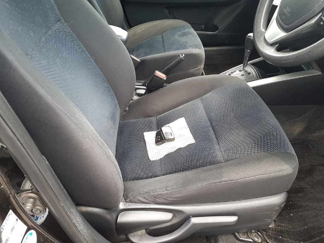TOYOTA COROLLA FIELDER 2013