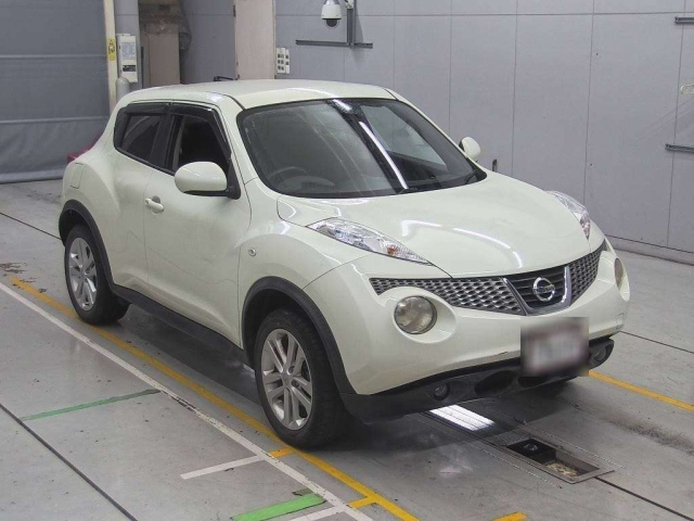 NISSAN JUKE 2012