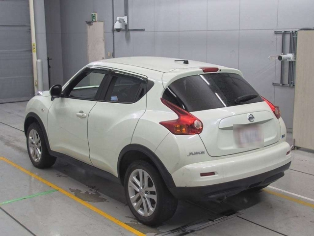 NISSAN JUKE 2012