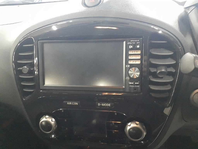 NISSAN JUKE 2012
