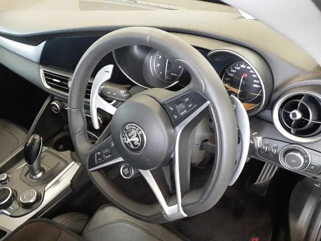 ALFAROMEO GIULIA 2018