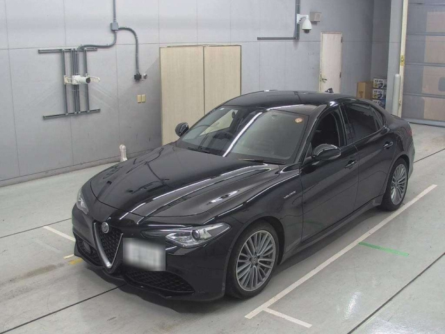 ALFAROMEO GIULIA 2018