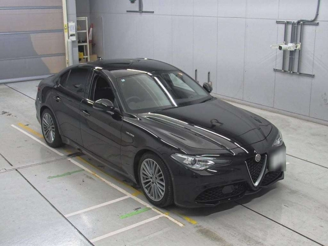 ALFAROMEO GIULIA 2018