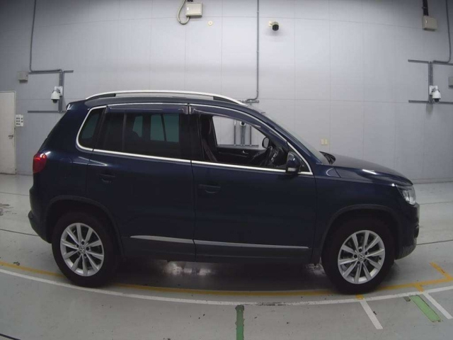 VOLKSWAGEN TIGUAN 2014