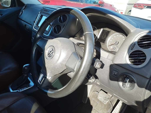 VOLKSWAGEN TIGUAN 2014