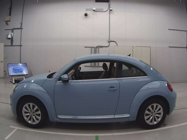 VOLKSWAGEN THE BEETLE 2015
