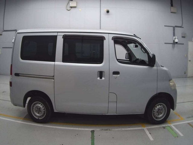TOYOTA TOWN ACE VAN 2014
