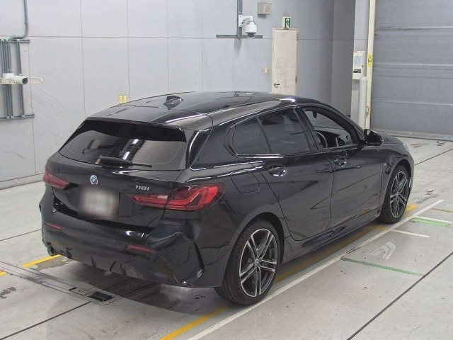 BMW 1 SERIES 2022