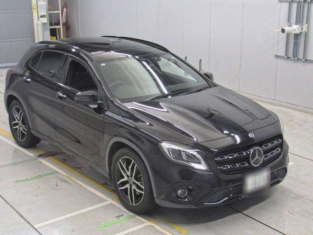 MERCEDES BENZ GLA CLASS 2017